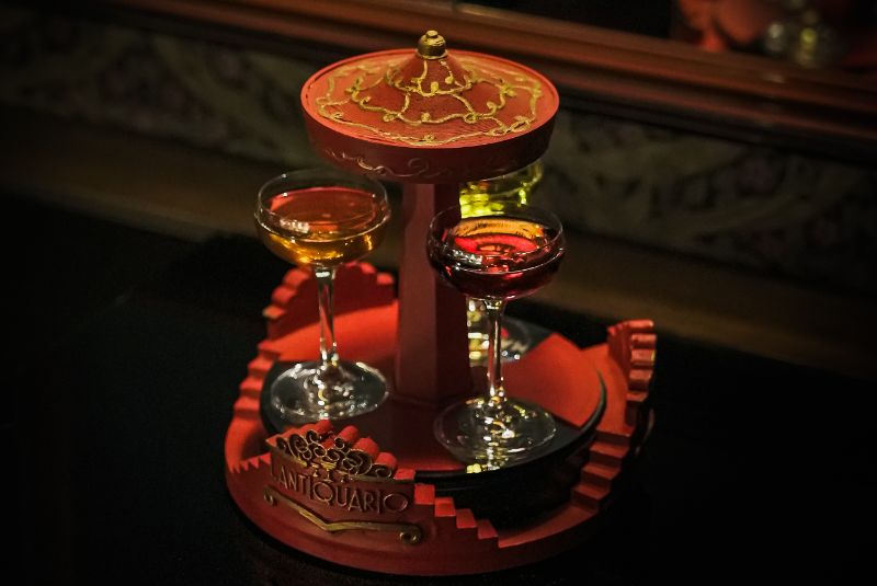 LAntiquario cocktail Giostra di Negroni-W50BB23-LIP